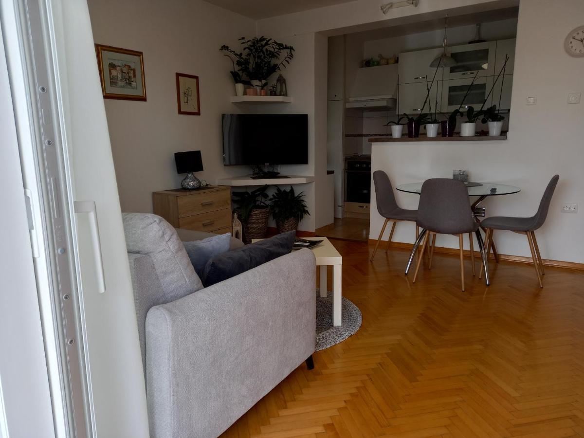 Apartments Anita Crikvenica Luaran gambar