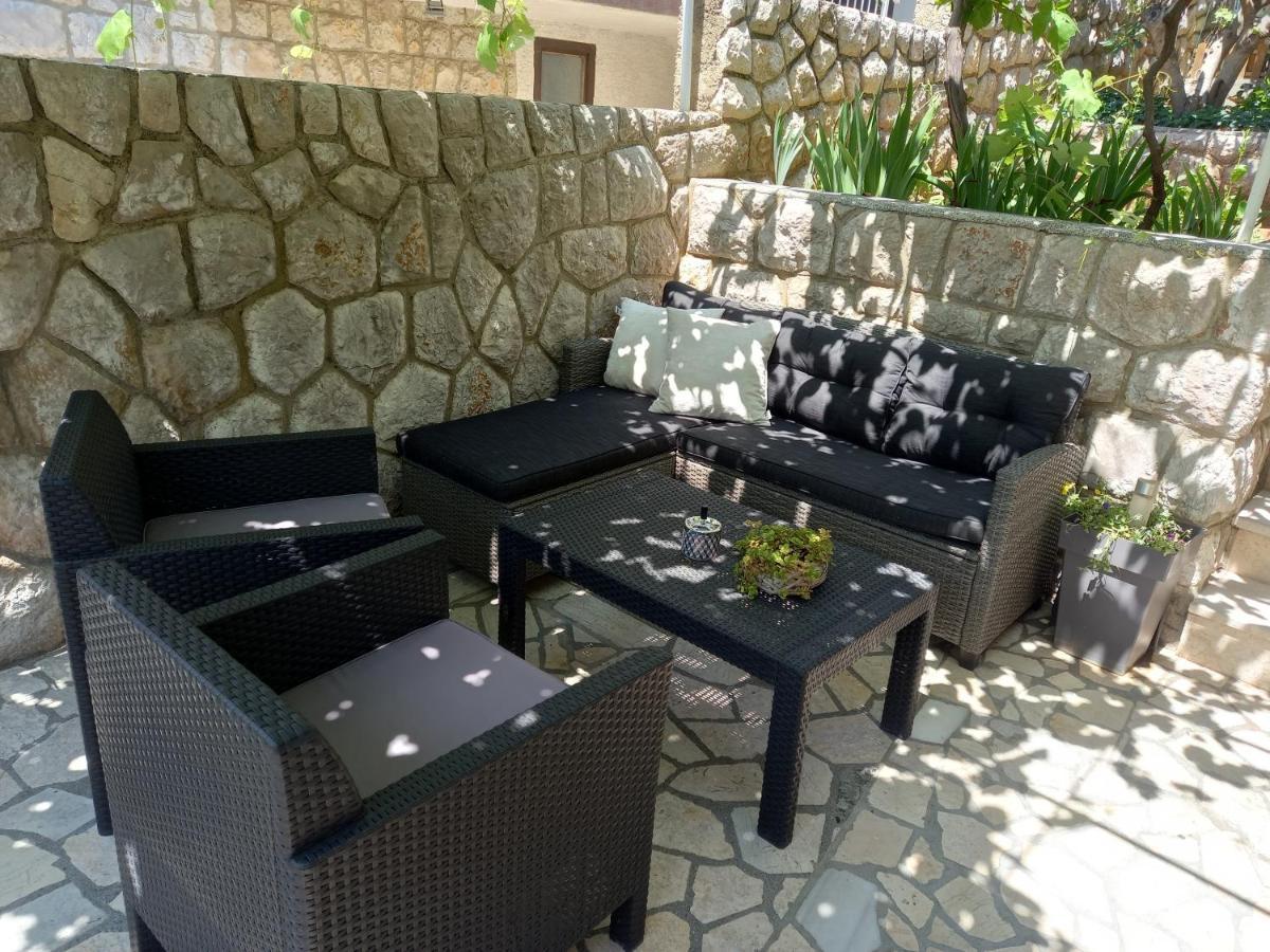 Apartments Anita Crikvenica Luaran gambar
