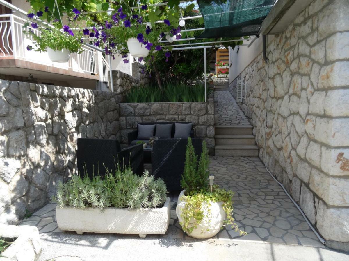 Apartments Anita Crikvenica Luaran gambar