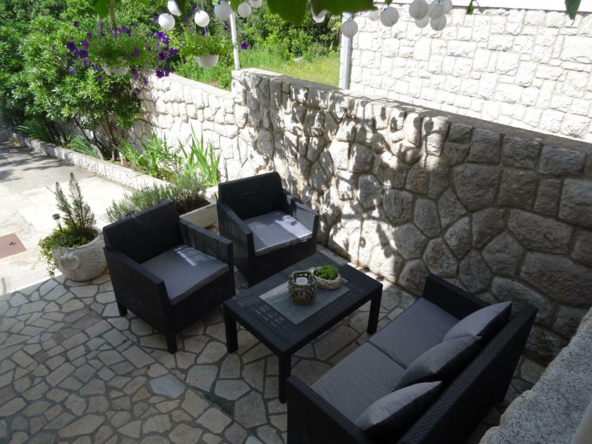 Apartments Anita Crikvenica Luaran gambar